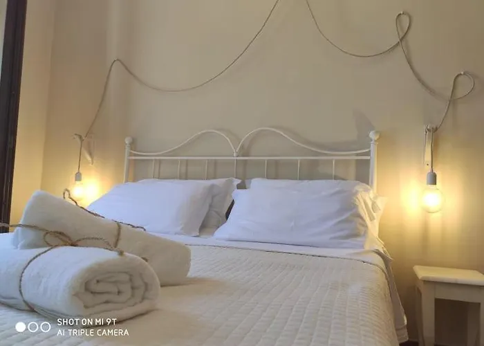 Blanco's Bed & Breakfast 3*